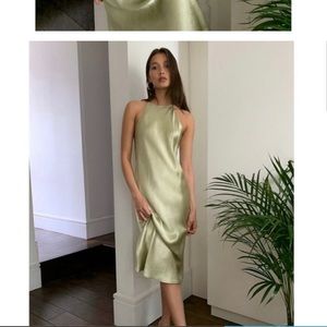 Aritzia Babaton Lato NAVY dress